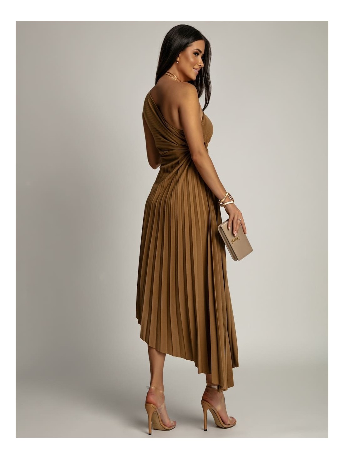 Elegant pleated dress with a caramel flower AZRHP6987